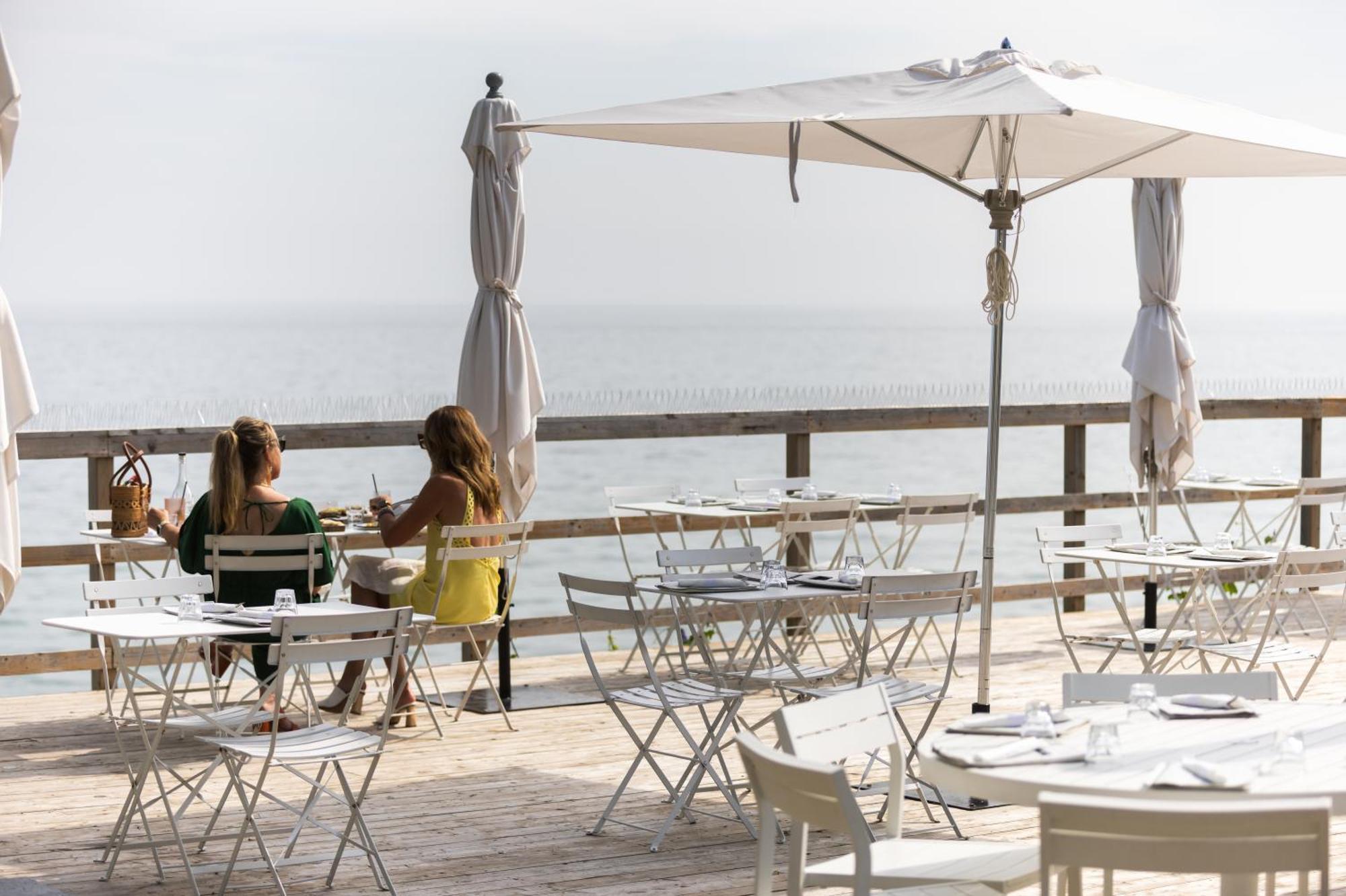 The Lakeside Prince Edward County Веллингтон Экстерьер фото